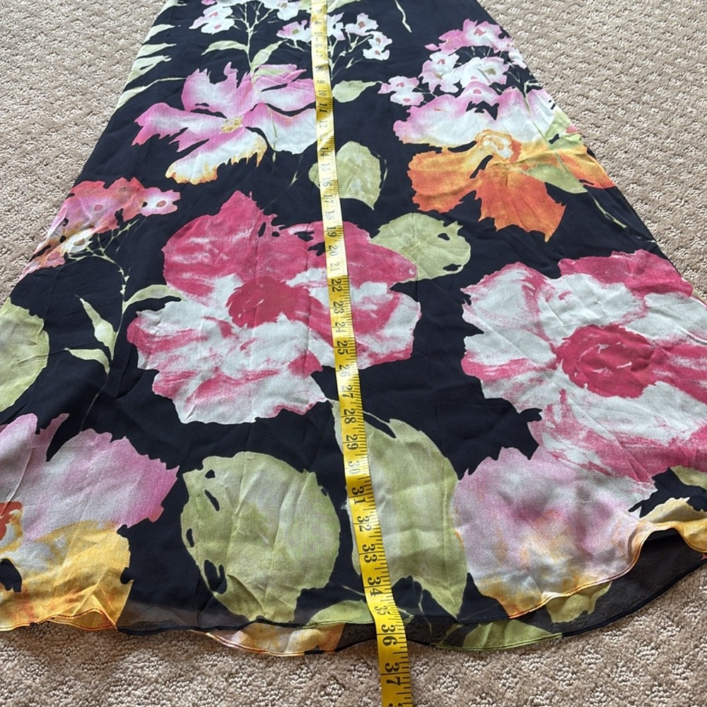 Dana Buchman Midi Skirt - Black with Pink and Green Floral size 4 - Picture 5 of 10